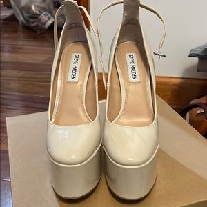 Steve Madden Skyrise Heels